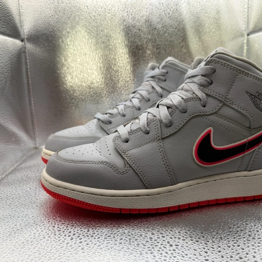 Size 7Y Nike Air Jordan 1‎ GS Mid Wolf Gray Pink Kids Sneaker Shoes 555112-060